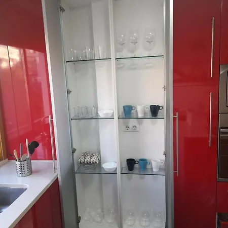 Piso Nuevo En アパート